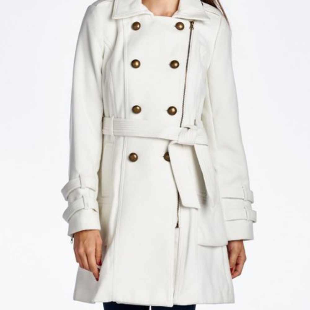 ✨ XOXO Winter White Peacoat // Small